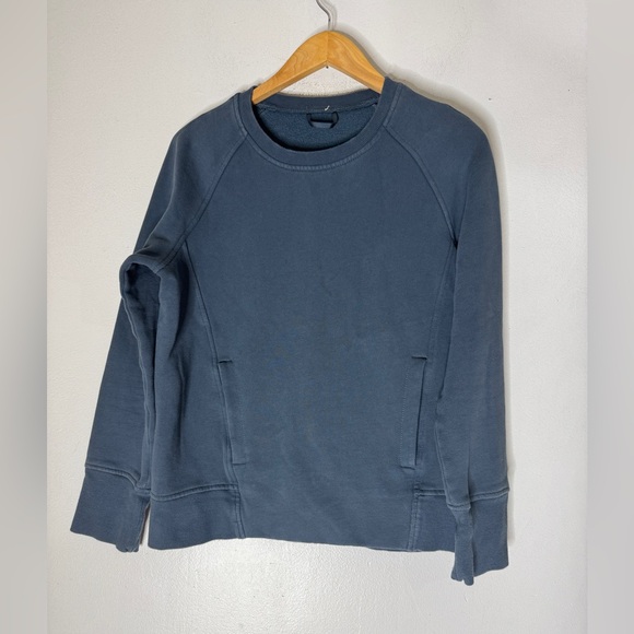 lululemon athletica Tops - Lululemon Slate Blue Crew‎ Neck Sweatshirt Kangaroo Pocket Size 6